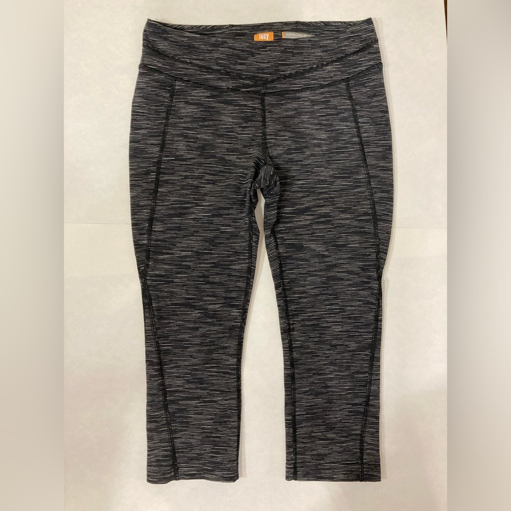 FOR BUNDLE Lucy Hatha capri leggings black/gray space dye size M powermax tights